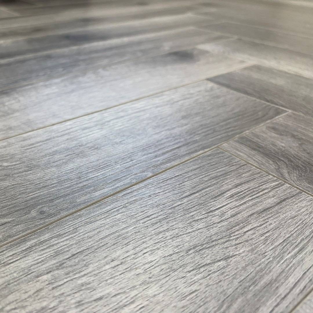 Embrace Herringbone Laminate Flooring Century Oak 12mm - Image 5