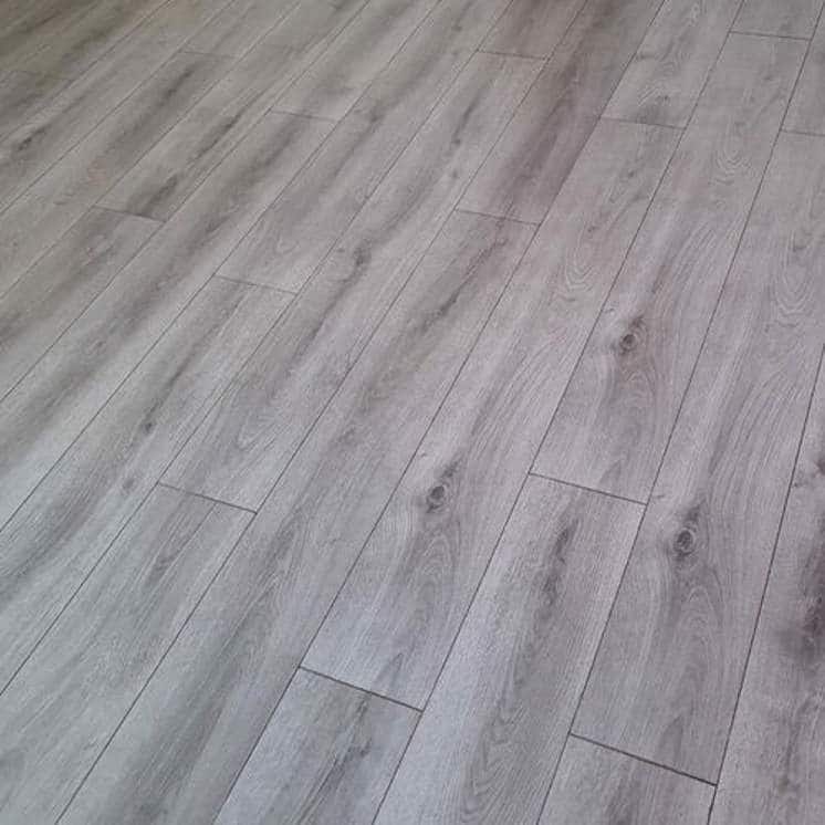 Superior 7mm Laminate - Summer Oak Grey - 2.39m2 Packs