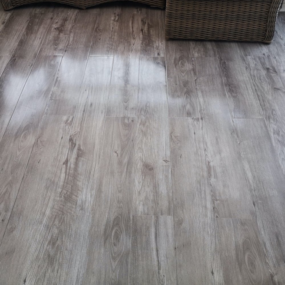 Glossy Varnished - Grey High Gloss Laminate - Image 8