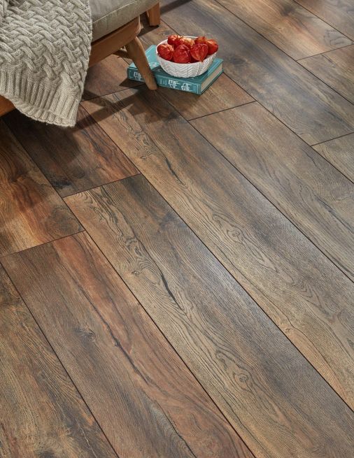 Villa - Harbour Oak Laminate Flooring - Image 3